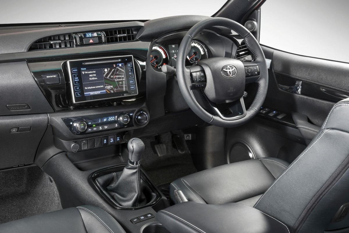 2016 Toyota Hilux Interior